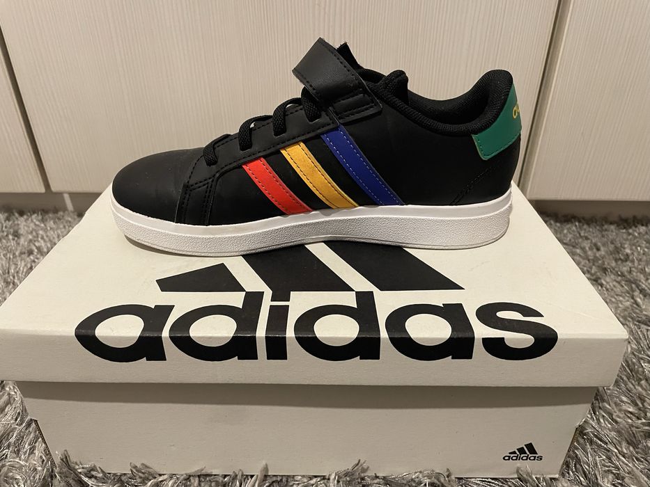 Pantofi Adidas copii marimea 34