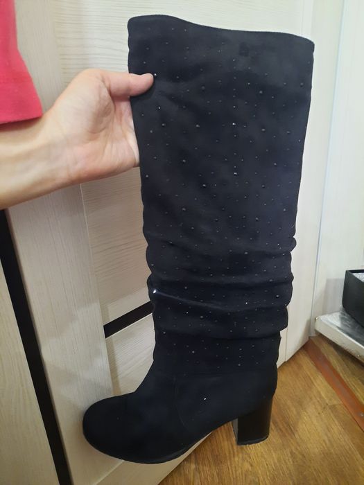 Замшевые сапоги 39размера