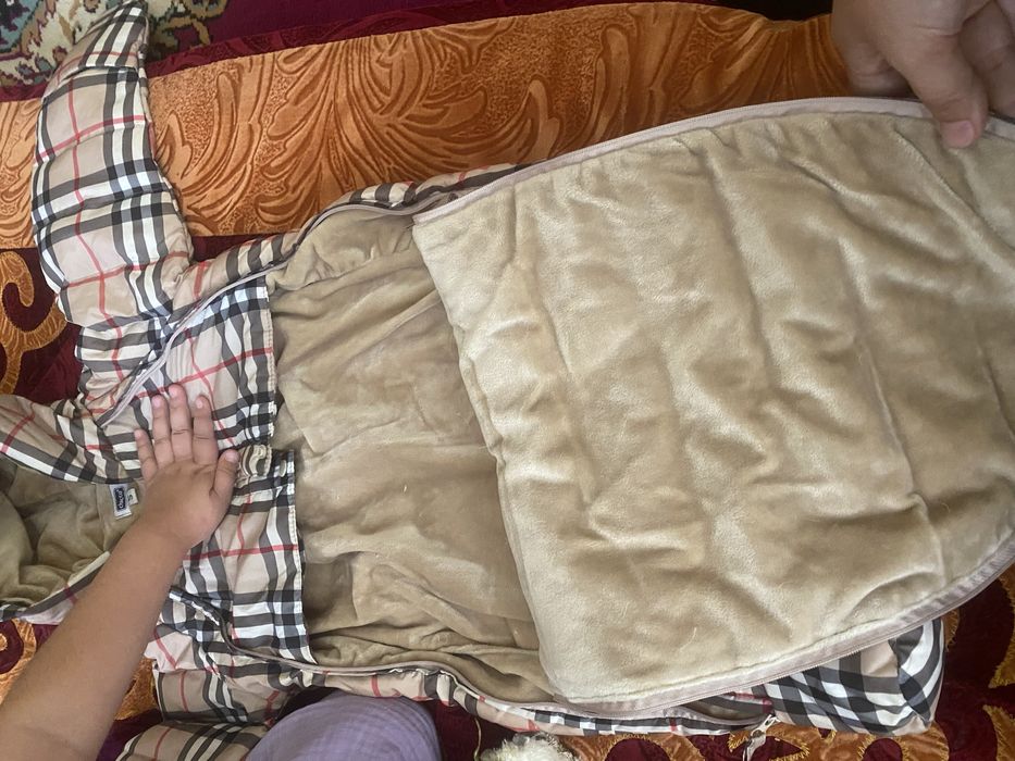 Продам комбинезон детский зимний