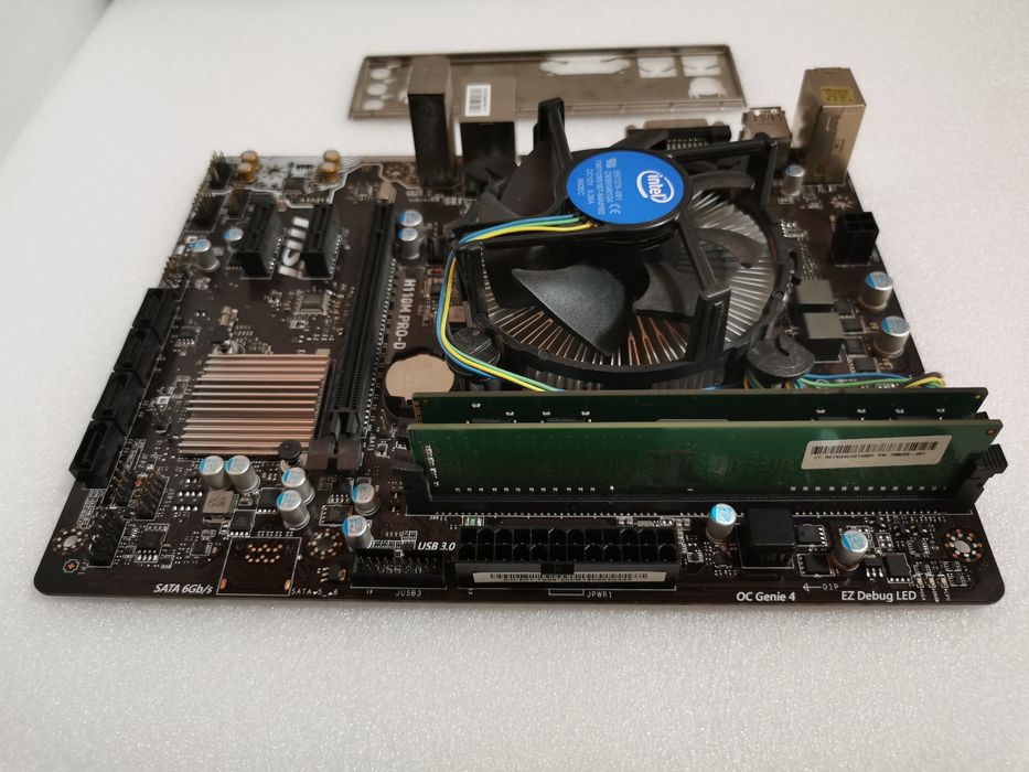 Placă de bază MSI, Procesor Intel i3, 8gb DDR4