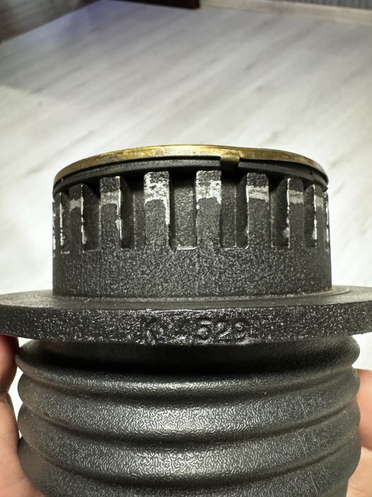 Оригинален фланец МОМО К4529