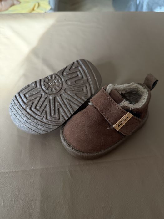 Продам детскую обувь размер 15