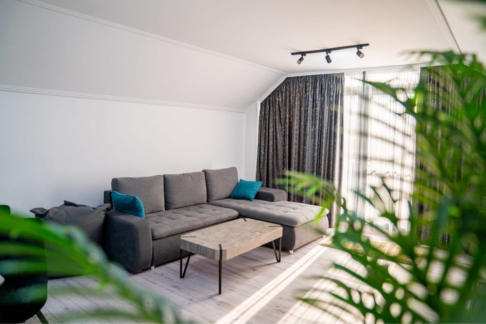 inchiriez penthouse nou ultramodern central!!