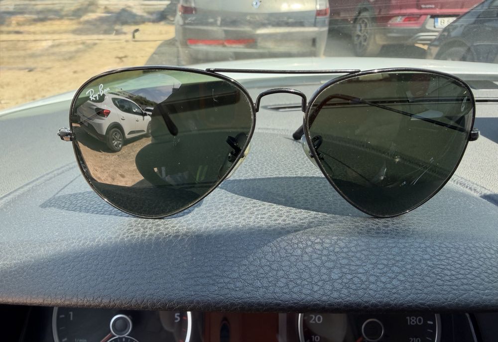 Vand ochelari de soare Ray Ban Aviator 3025