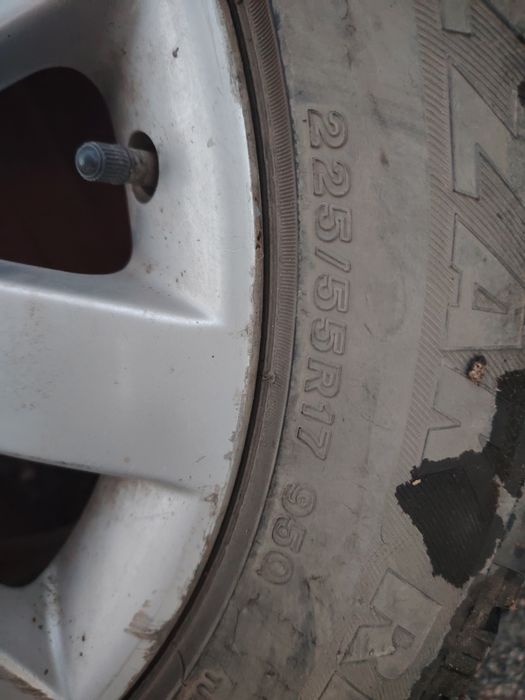 Продаётся шины с дисками на 225/55/17R