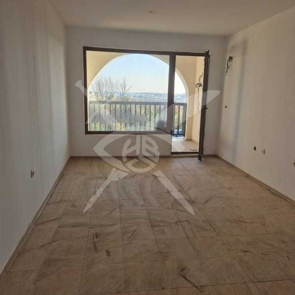 Продава се Тристаен апартамент в с. Кошарица, Област Бургас - 95 кв.м за 317 €/кв.м - Снимка #2