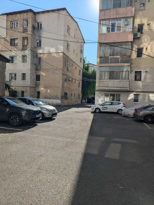 Spatiu comercial in suprafata de 225 mp-Focsani-central -intersectie zona Big