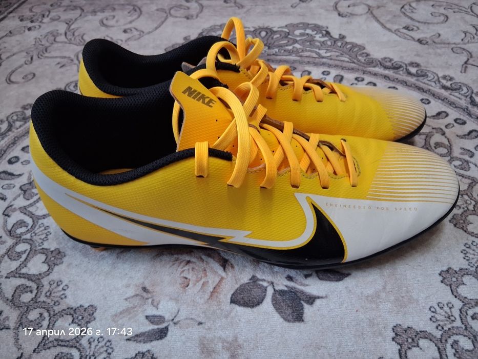 Бутонки Nike Mercurial номер 43 (27.5 см.)