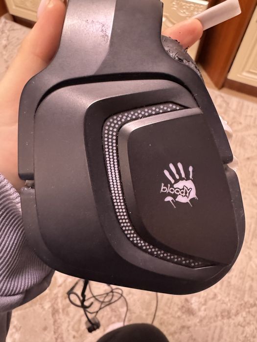 Наушники Bloody продам дешево,скину цену