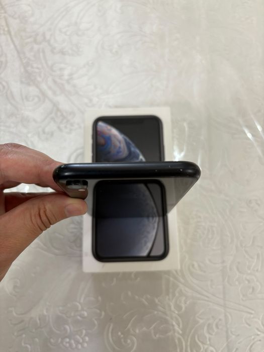 iPhone XR 64 ГБ, чёрный