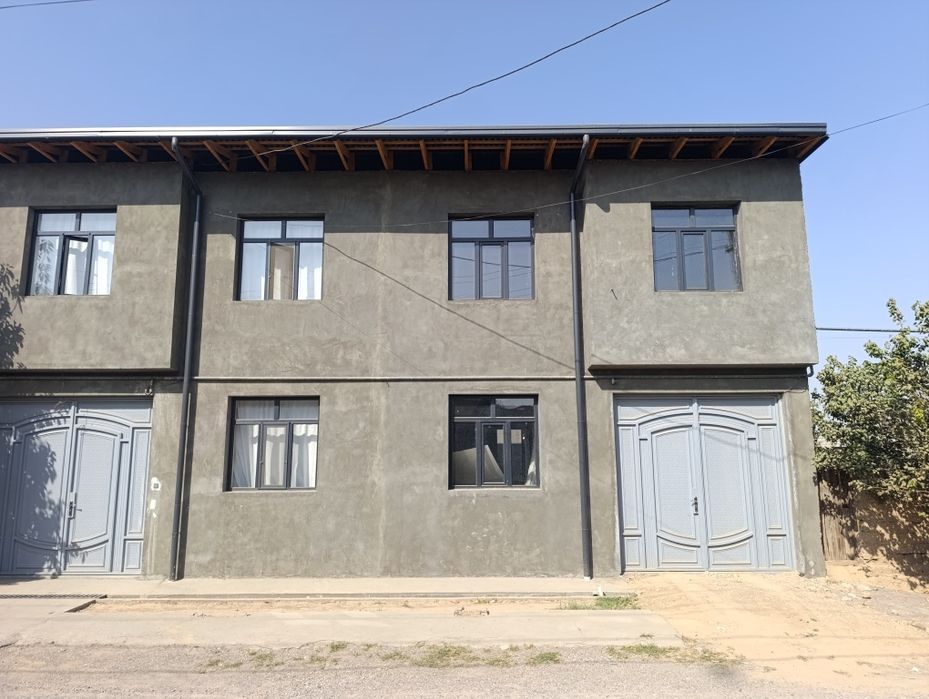 Hovli sotiladi Nazarbek Harakat maxallada