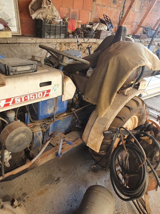 Продавам малък трактор