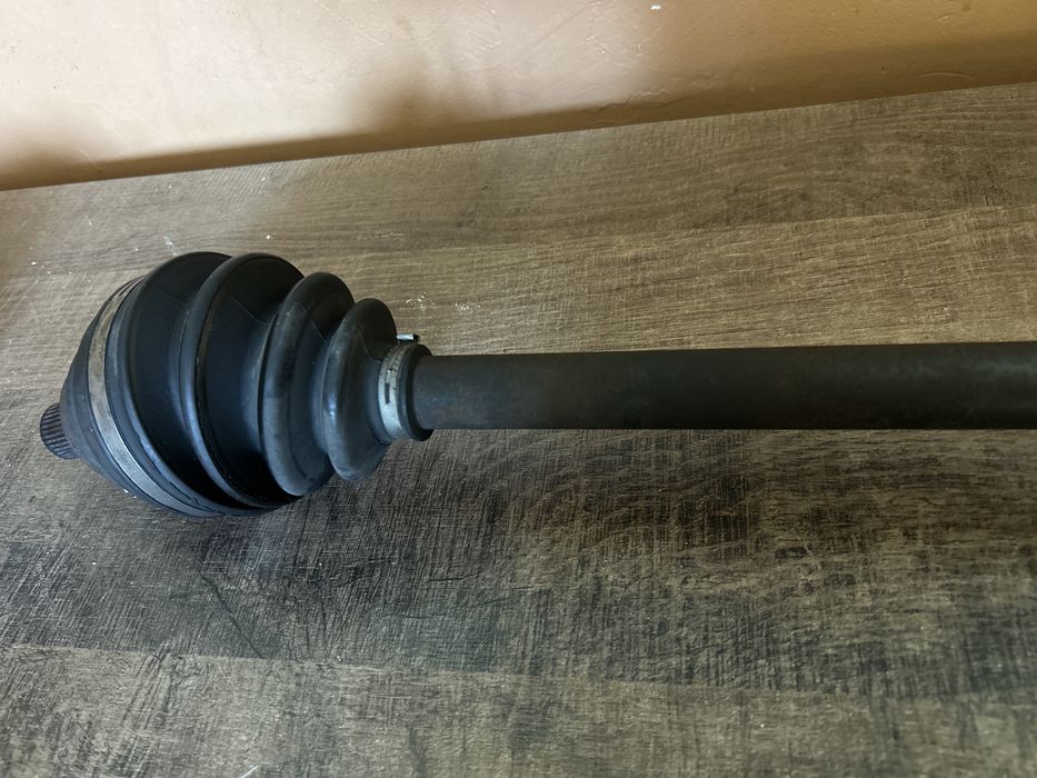 Полуоска за VW Golf V 2.0tdi DSG кутия