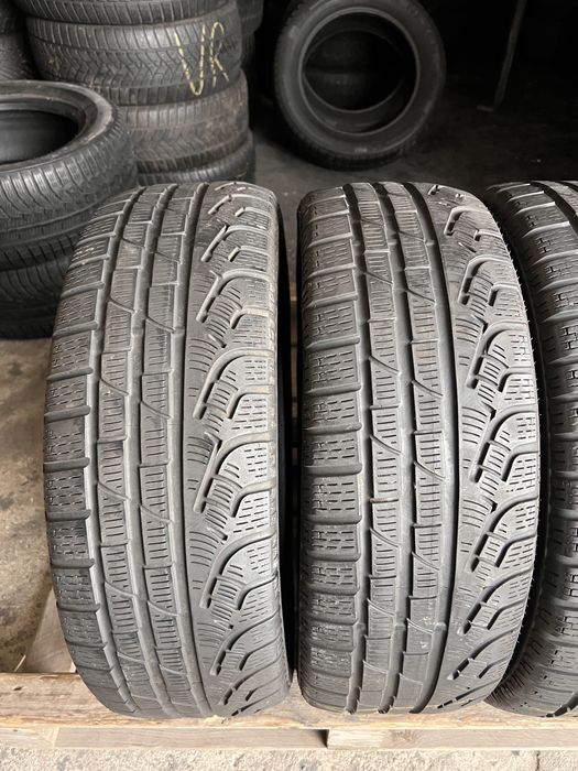 4 anvelope iarna 205/60/16 , Pirelli