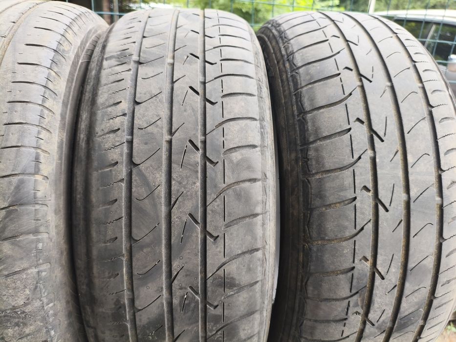 Комплект шин 215/60 R16