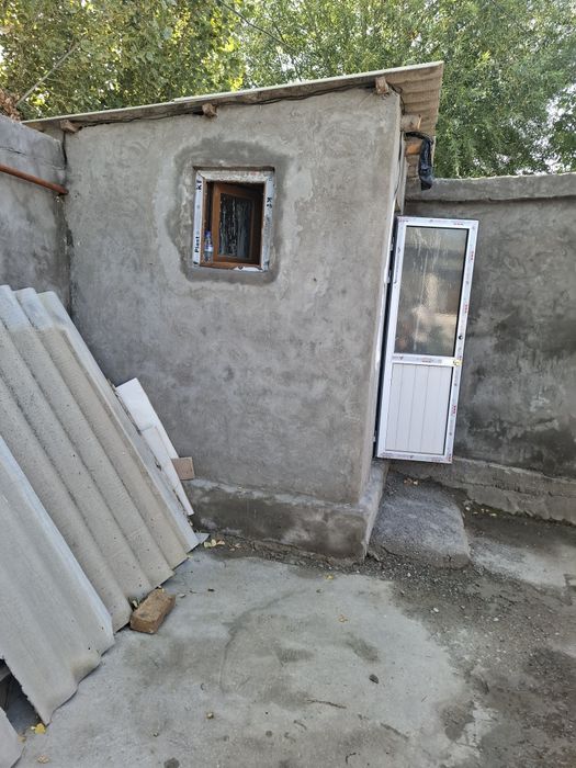 Занги ота Бозсув 2 сотик .Газ,Свет,Сув ва хамма кулайликлар бор ,2 сан