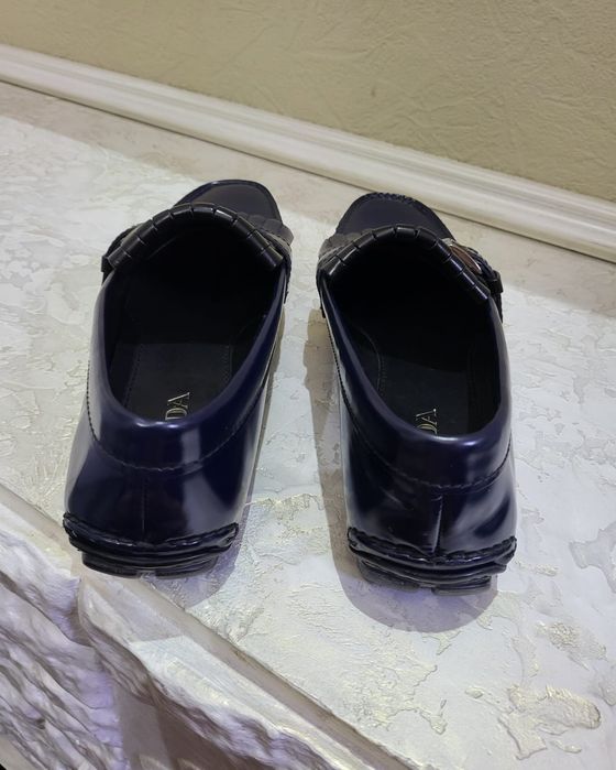 Продам мужскую обувь Prada