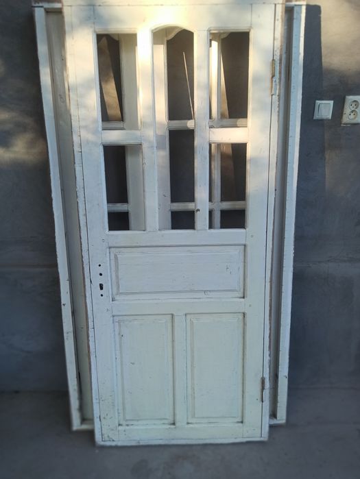 Икта ёгоч ешиклар