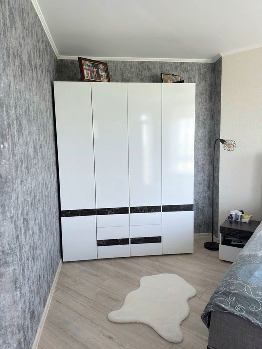 Продава се Тристаен апартамент в София, Витоша - 97 кв.м за 3 €/кв.м - Снимка #8