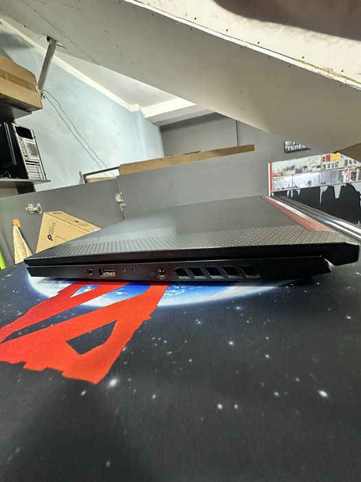 Мощный игравой ноутбук Acer Nitro 5 i5-9300H 8/256 GTx1650(4GB)