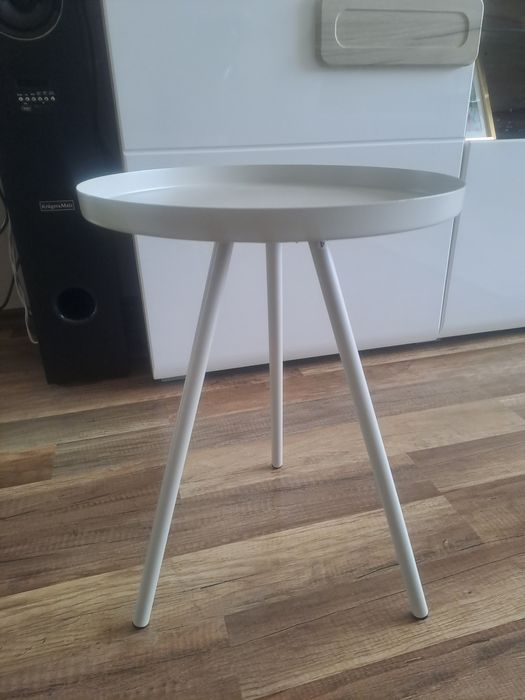 Малка помощна масичка