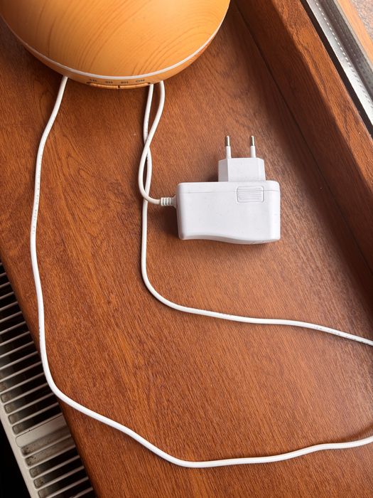 Difuzor de uleiuri esențiale cu tehnologie ultrasonică