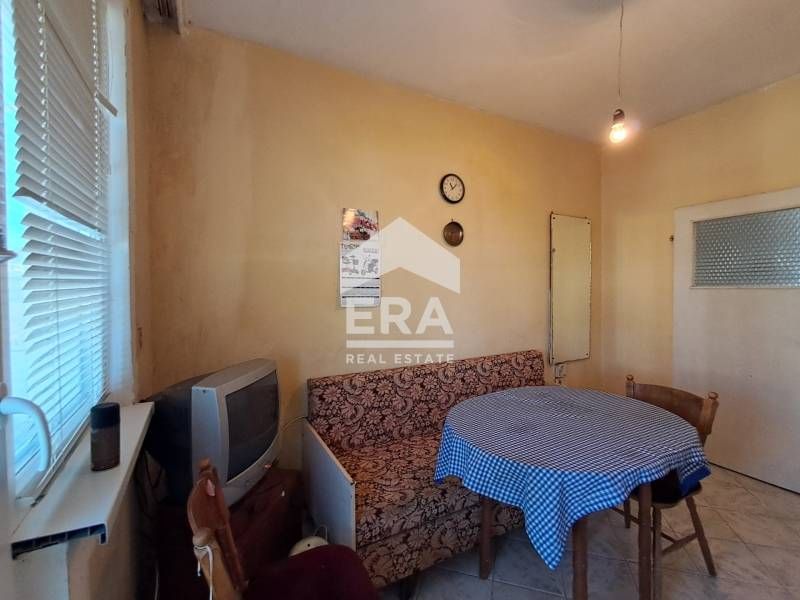 Продава се Тристаен апартамент в Варна, Левски - 90 кв.м за 1020 €/кв.м - Снимка #7