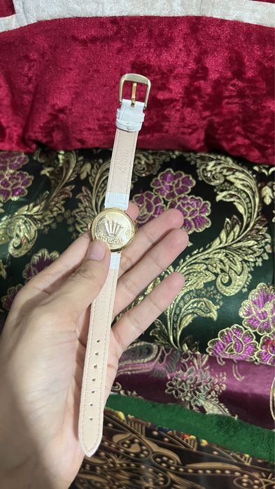 Часы ролех золото