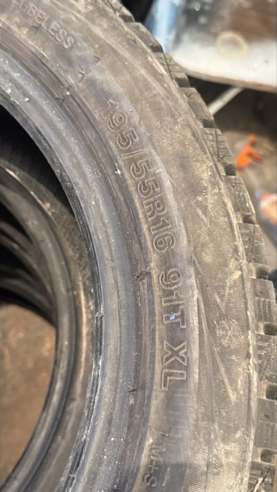 Зимний шина с шипами