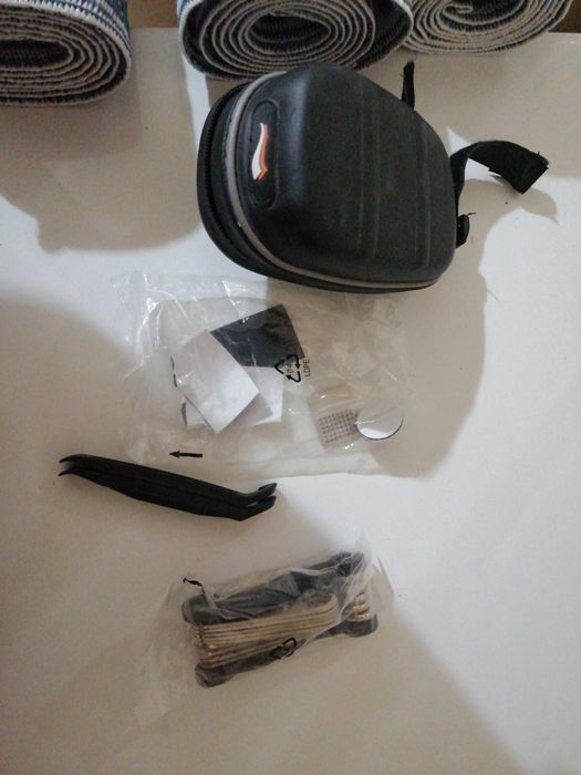 Vând kit reparații bicicleta