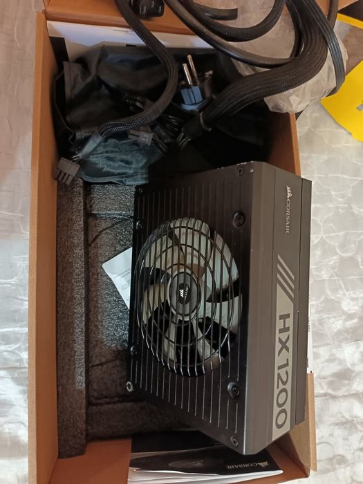 Corsair HX 1200 w