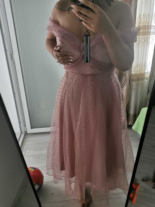 Rochie nuntă purtata o singura data