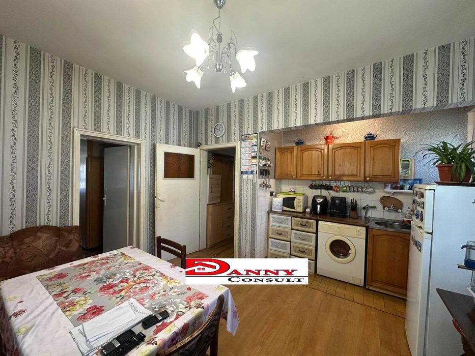 Продава се Тристаен апартамент в Велико Търново, Акация - 85 кв.м за 1412 €/кв.м - Снимка #6