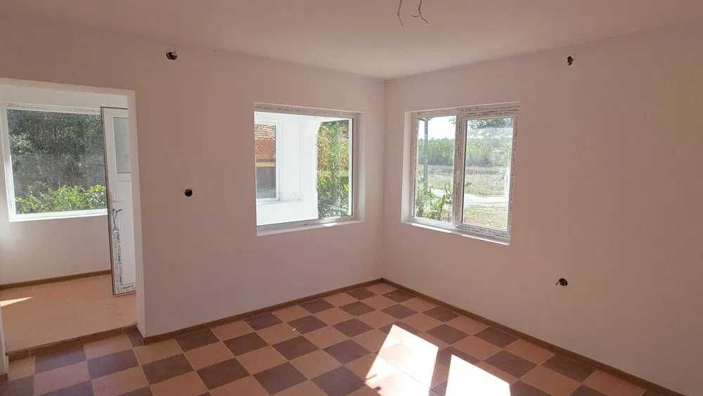 Продава се Къща в с. Червенци, Област Варна - 120 кв.м за 319 €/кв.м - Снимка #4