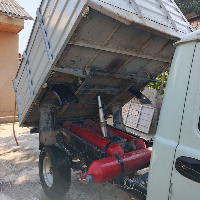 1983 yil Uaz   452 srochna sotiladi