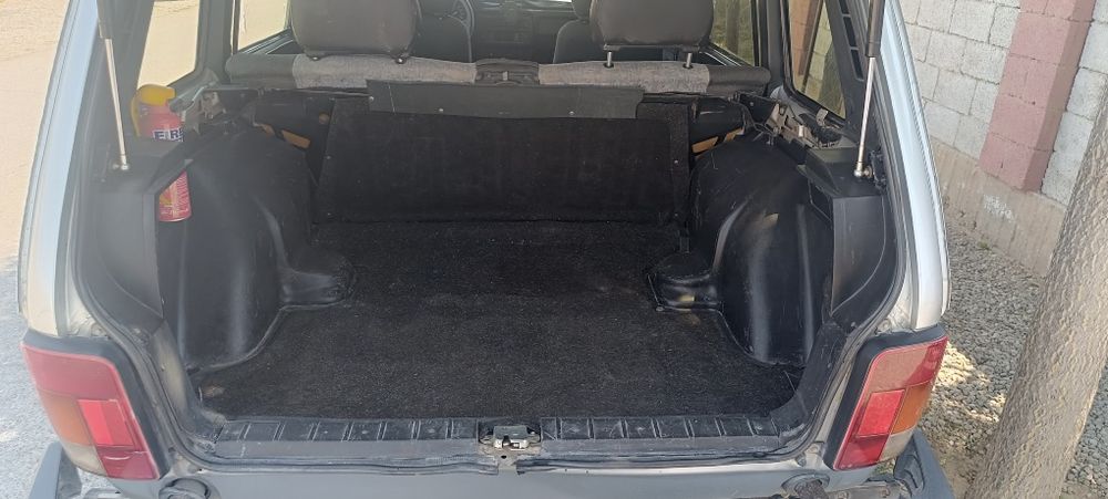 Продам Ниву 5ти дверная