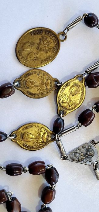 Rozariu Vechi cu Medalioane Religioase
