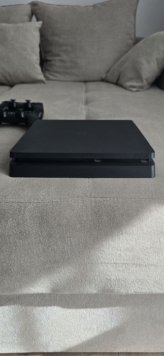 Playstation 4 Slim 1 TB