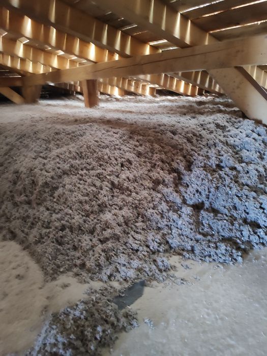 Izolatie profesională cu celuloza!Firmă autorizată, peste 12 ani