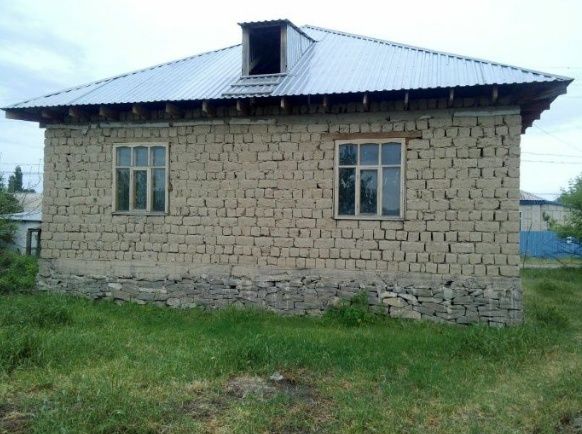 Үй сатылады. Продам дом.