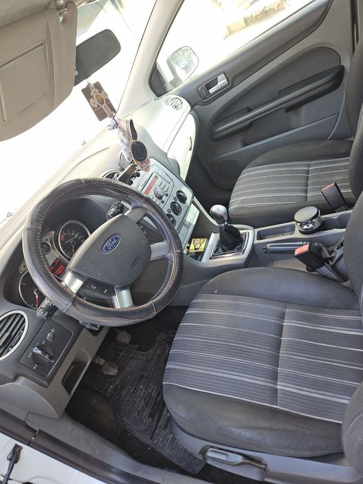 Vând Mașină Ford Focus