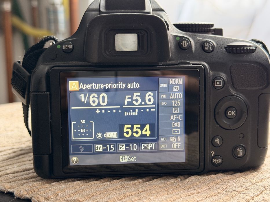 Aparat foto NIKON D5100