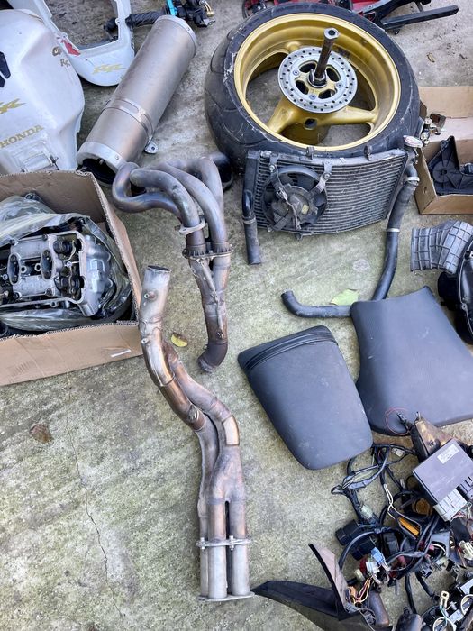 Honda 954 900rr Piese