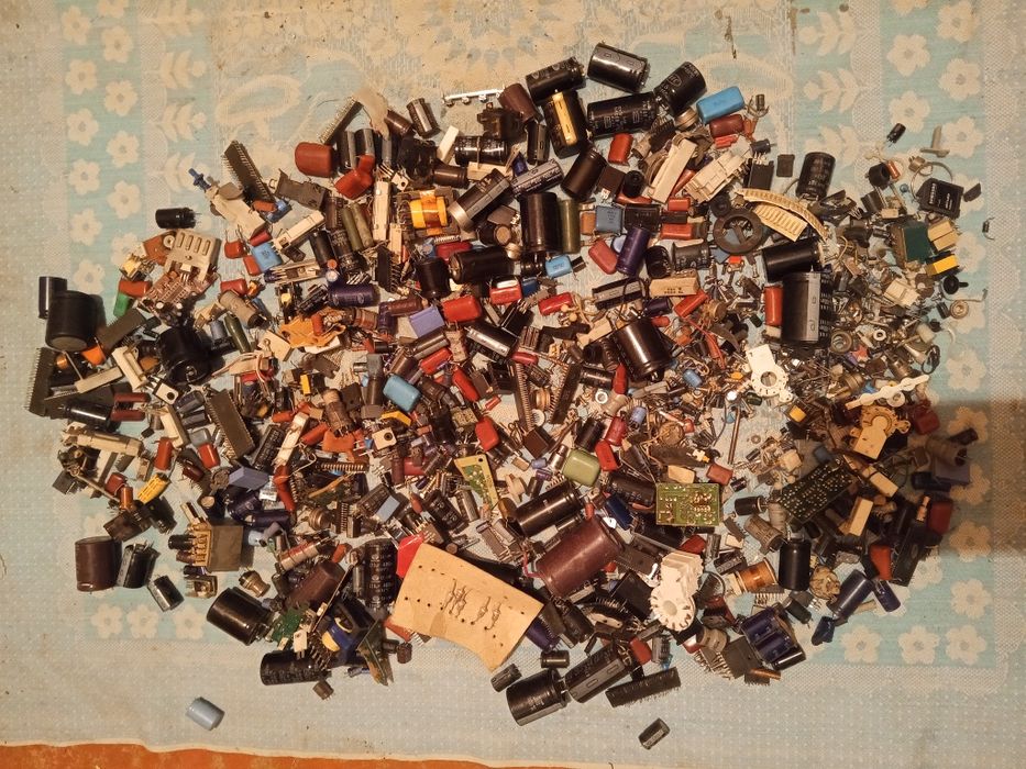 Микросхема разные