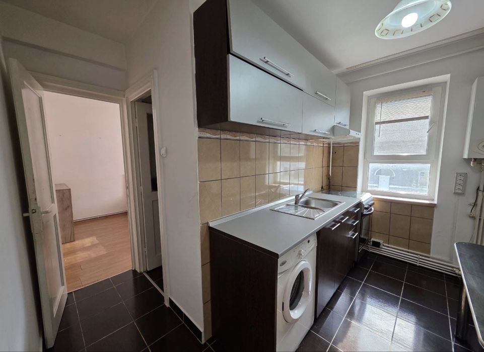 Inchiriez apartament 2 camere progresul