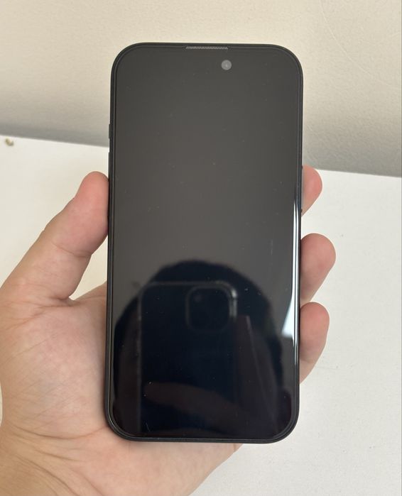 iPhone 15 с гарантией