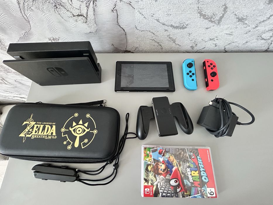 Продаю Nintendo Switch в идеальном состоянии
