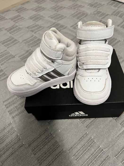 Детски обувки adidas