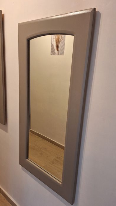 Огледало и закачалка за антре/коридор