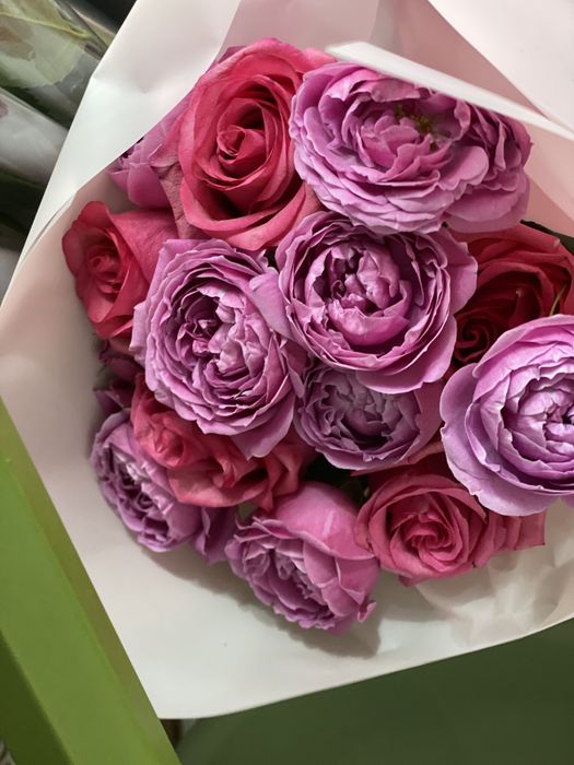 Продаю букеты сегодня подарили